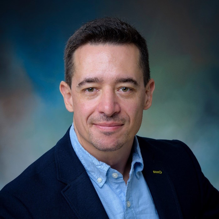 Professor Alberto Aparicio