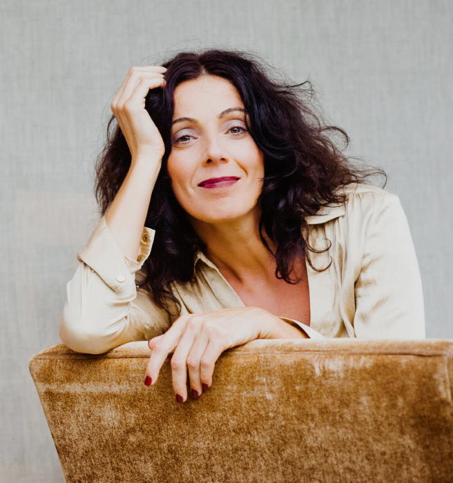 Dr. Denisa Rensen