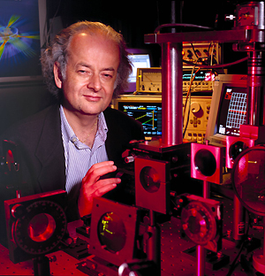 Dr. Federico Capasso