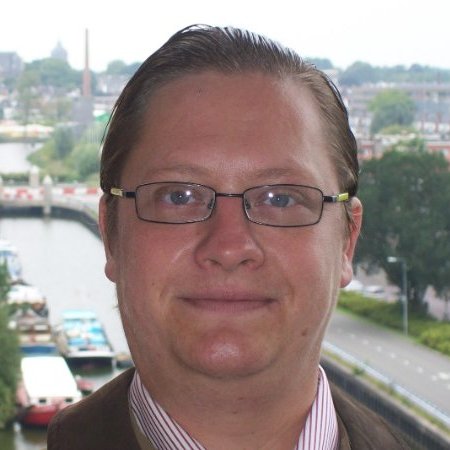 Lee Robinson Petzer
