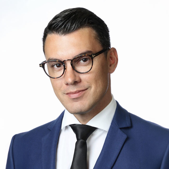Dr. Leo Nissola