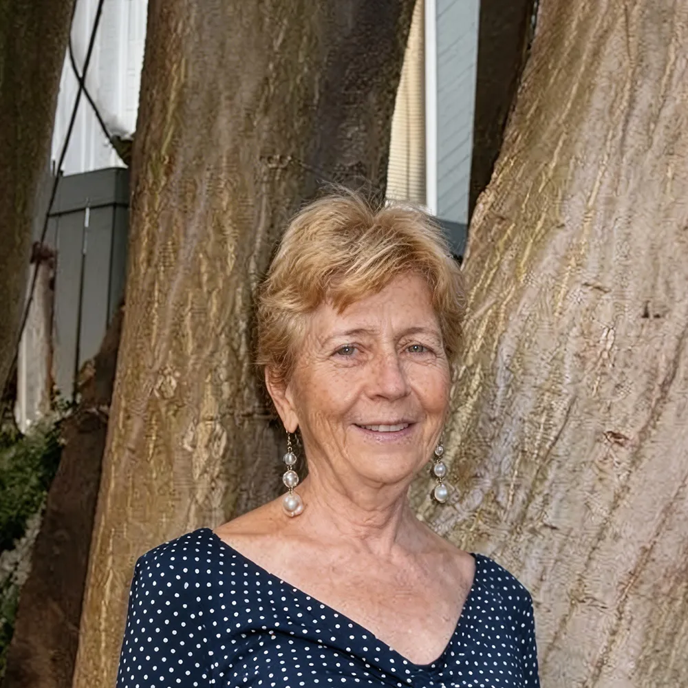 Dr. Linda J. Groff