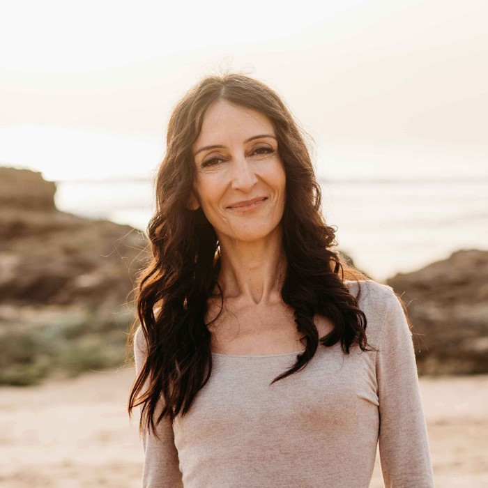 Dr. Marina Cort&ecirc;s 