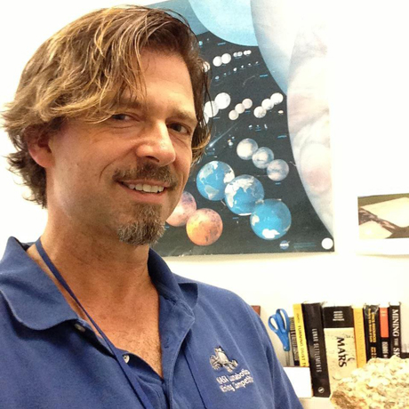 Dr. Philip T. Metzger