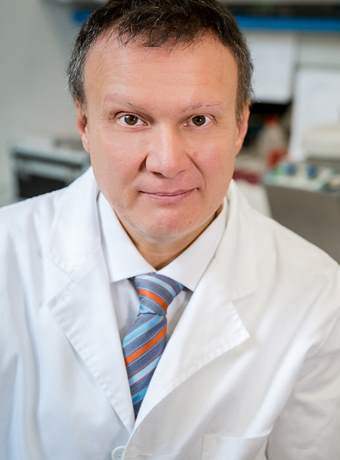 Dr. Ram&oacute;n Risco Delgado