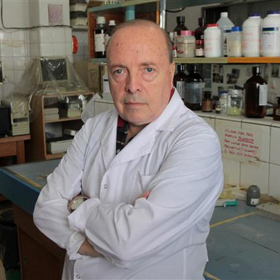 Dr. Rodolfo Goya