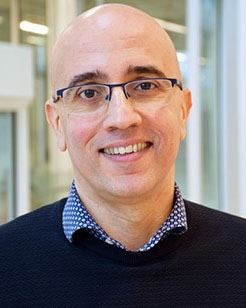 Professor Santo Fortunato