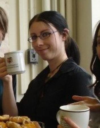 Dr. Suzanne Gildert