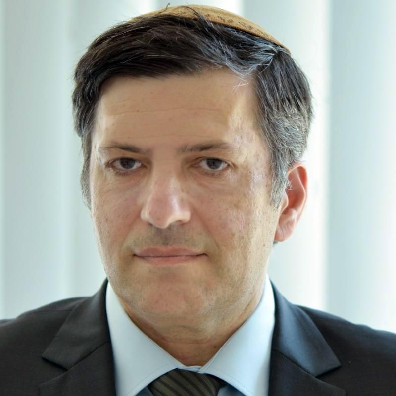 Dr. Yitzhack Schwartz